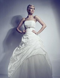 Moda Ślub Suknie ślubne - 570636