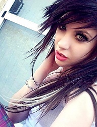 Fryzury Średnie Alternatywne EMO - 342096