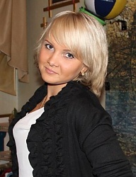 Fryzury Średnie Na co dzień Proste z grzywką - 2159173