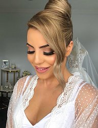 Fryzury Średnie Ślubne Proste Kok Blond - 3273737