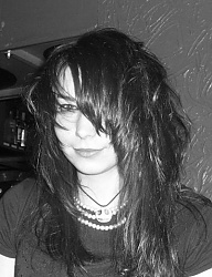 Fryzury Średnie Alternatywne EMO - 5935