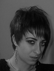 Fryzury Średnie Alternatywne EMO - 10477