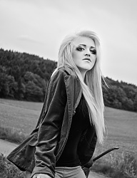Fryzury Długie Na co dzień Proste Rozpuszczone Blond - 2147868