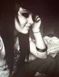 Fryzury Średnie Alternatywne EMO - 37449