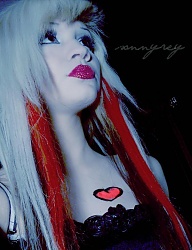 Fryzury Średnie Alternatywne EMO - 831497