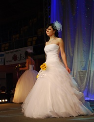 Moda Ślub Suknie ślubne - 985289