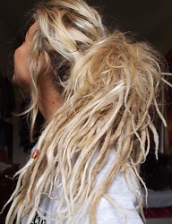 Fryzury Długie Alternatywne Dredy Blond - 1408109