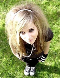 Fryzury Średnie Alternatywne EMO - 30879