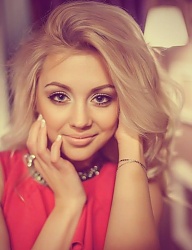 Fryzury Średnie Na co dzień Kręcone Rozpuszczone Blond - 2968614