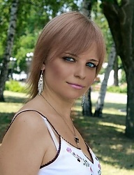 Fryzury Średnie Na co dzień Proste z grzywką - 2152670