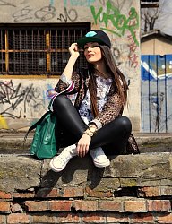 Moda Inne Moda uliczna - 1783189