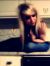 Fryzury Średnie Alternatywne EMO - 333533