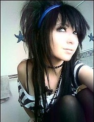 Fryzury Średnie Alternatywne EMO - 104678