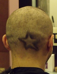 Fryzury Męskie Krótkie Alternatywne Punk Rock - 1236503