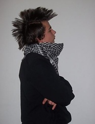 Fryzury Średnie Alternatywne Punk Rock - 28694