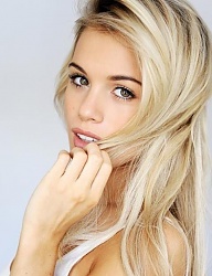 Fryzury Średnie Na co dzień Proste Rozpuszczone Blond - 2388876