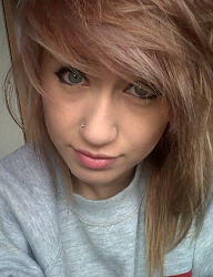 Fryzury Krótkie Alternatywne EMO Blond - 1376601