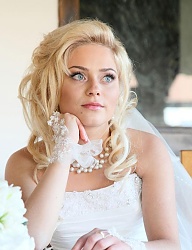 Fryzury Średnie Ślubne - 829870