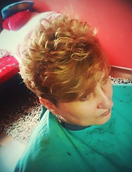 Fryzury Krótkie Na co dzień Kręcone Rozpuszczone Blond - 2978939