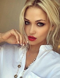 Fryzury Długie Na co dzień Kręcone Upięcie Blond - 3001996