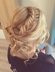 Fryzury Długie Wieczorowe Kręcone Upięcie Blond - 3135748