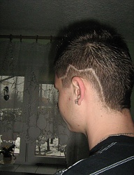 Fryzury Średnie Alternatywne Punk Rock - 417469