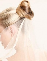 Fryzury Średnie Ślubne Proste Upięcie Blond - 1085074