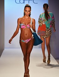 Moda Bielizna Na plażę - 2041244