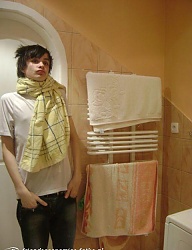Fryzury Średnie Alternatywne EMO - 69031