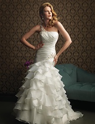 Moda Ślub Suknie ślubne - 823897