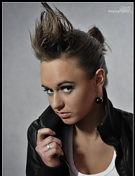 Fryzury Średnie Alternatywne Punk Rock - 502242