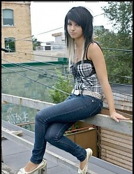 Fryzury Średnie Alternatywne EMO - 931311