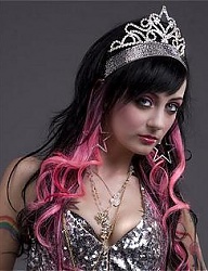 Fryzury Średnie Alternatywne EMO - 374061