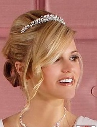 Fryzury Średnie Ślubne - 713829