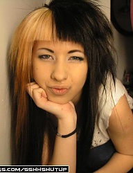 Fryzury Średnie Alternatywne EMO - 816099