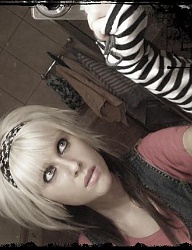 Fryzury Średnie Alternatywne EMO - 717959