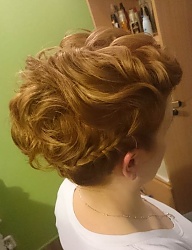 Fryzury Średnie Wieczorowe Kręcone Upięcie Blond - 3096613