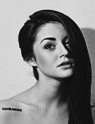 Fryzury Długie Na co dzień Proste Rozpuszczone Czarne - 3018527