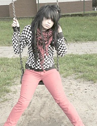 Fryzury Średnie Alternatywne EMO - 1054314
