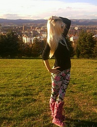 Moda Inne Moda uliczna - 1682352