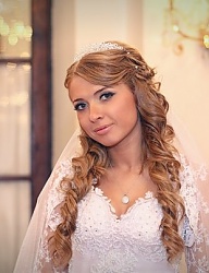 Fryzury Długie Ślubne - 2137462