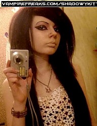 Fryzury Średnie Alternatywne EMO - 813375