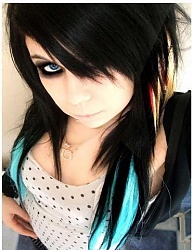 Fryzury Średnie Alternatywne EMO - 36111