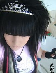 Fryzury Średnie Alternatywne EMO - 33945