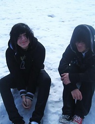 Fryzury Średnie Alternatywne EMO - 714453