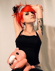 Fryzury Średnie Alternatywne EMO - 403989