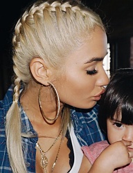 Fryzury Długie Na co dzień Kręcone Warkocze Blond - 3029451