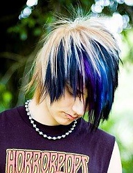 Fryzury Średnie Alternatywne EMO - 74046