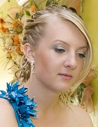 Fryzury Długie Ślubne Kręcone Rozpuszczone Blond - 1262244