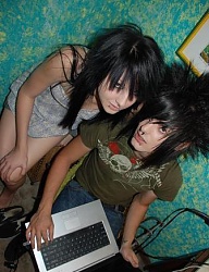 Fryzury Średnie Alternatywne EMO - 228933